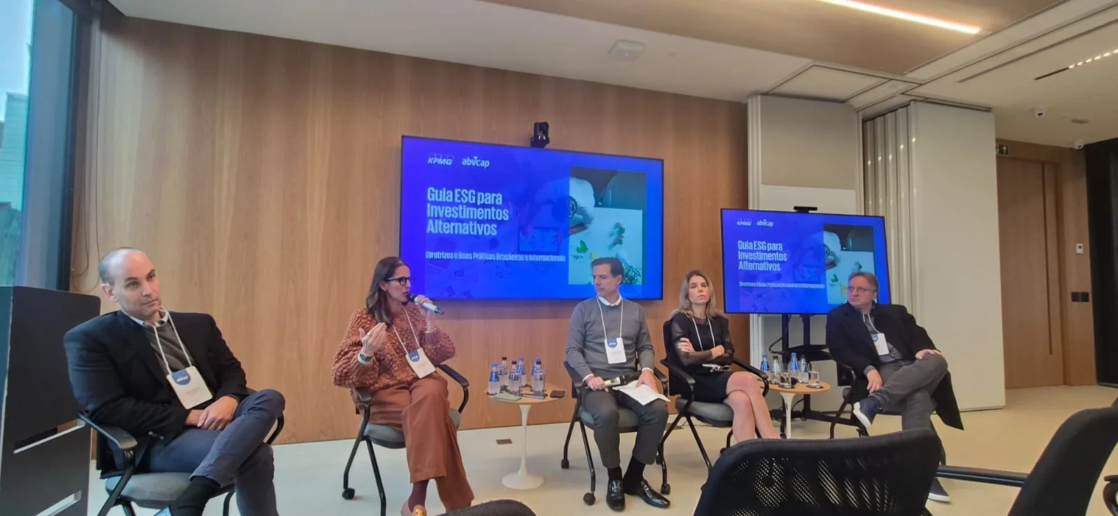 Representantes da Perfin em painel sobre investimentos e ESG